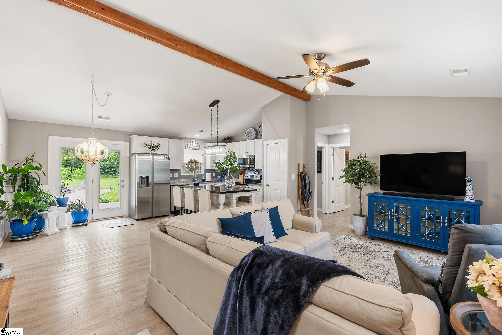 7607 Old Laurens Road Gray Court, SC 29645 - Photo 4 of 29