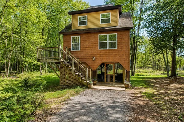 $169,900 | 11 Hojaboom Road, St. Albans Town, VT 05488