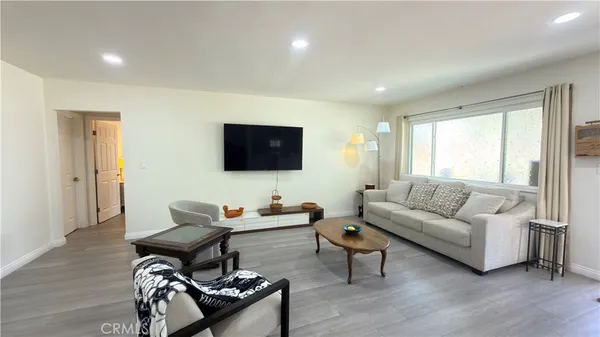 $1,168,000 | 111 Poinsettia Avenue, Monrovia, CA 91016