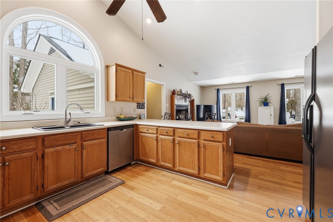 3225 Sherwood Ridge Way Powhatan, VA 23139 - Photo 18 of 36