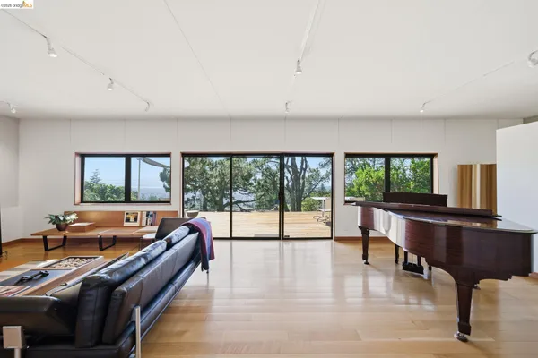 $2,695,000 | 606 Grizzly Peak Boulevard, Berkeley, CA 94708