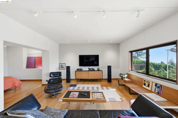 $2,695,000 | 606 Grizzly Peak Boulevard, Berkeley, CA 94708