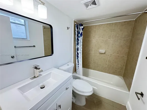 $1,700 | 1800 Sans Souci Boulevard, Unit 341, North Miami, FL 33181