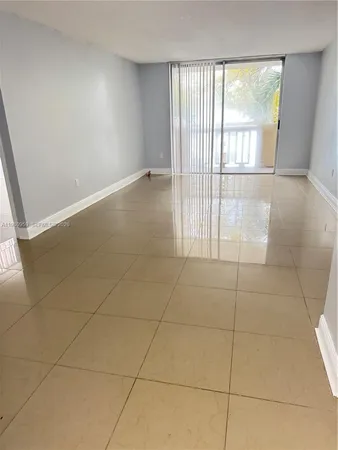 $1,700 | 1800 Sans Souci Boulevard, Unit 341, North Miami, FL 33181