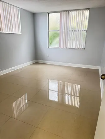 $1,700 | 1800 Sans Souci Boulevard, Unit 341, North Miami, FL 33181