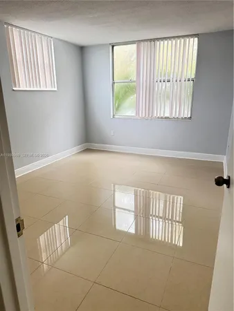 $1,700 | 1800 Sans Souci Boulevard, Unit 341, North Miami, FL 33181