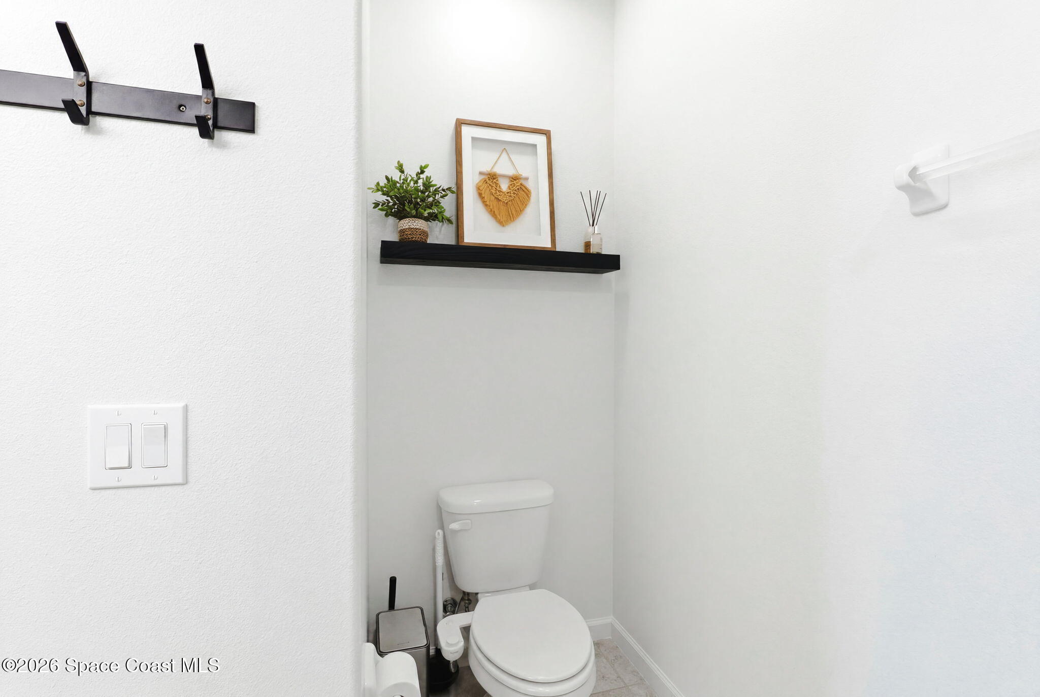712 Duncan Road Southeast Palm Bay, FL 32909 - Photo 27 of 33 Primary Bathroom