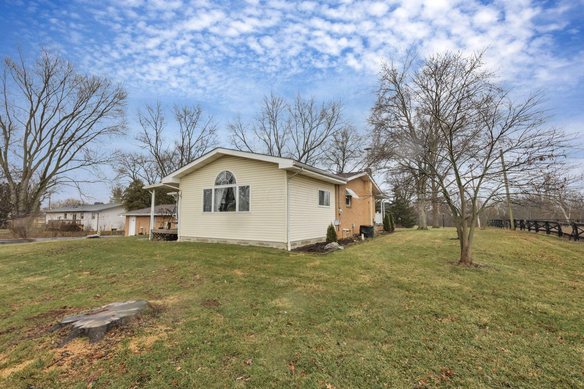 1996 Borror Road Grove City, OH 43123 - Photo 11 of 54 56-web-or-mls-IMG_1212