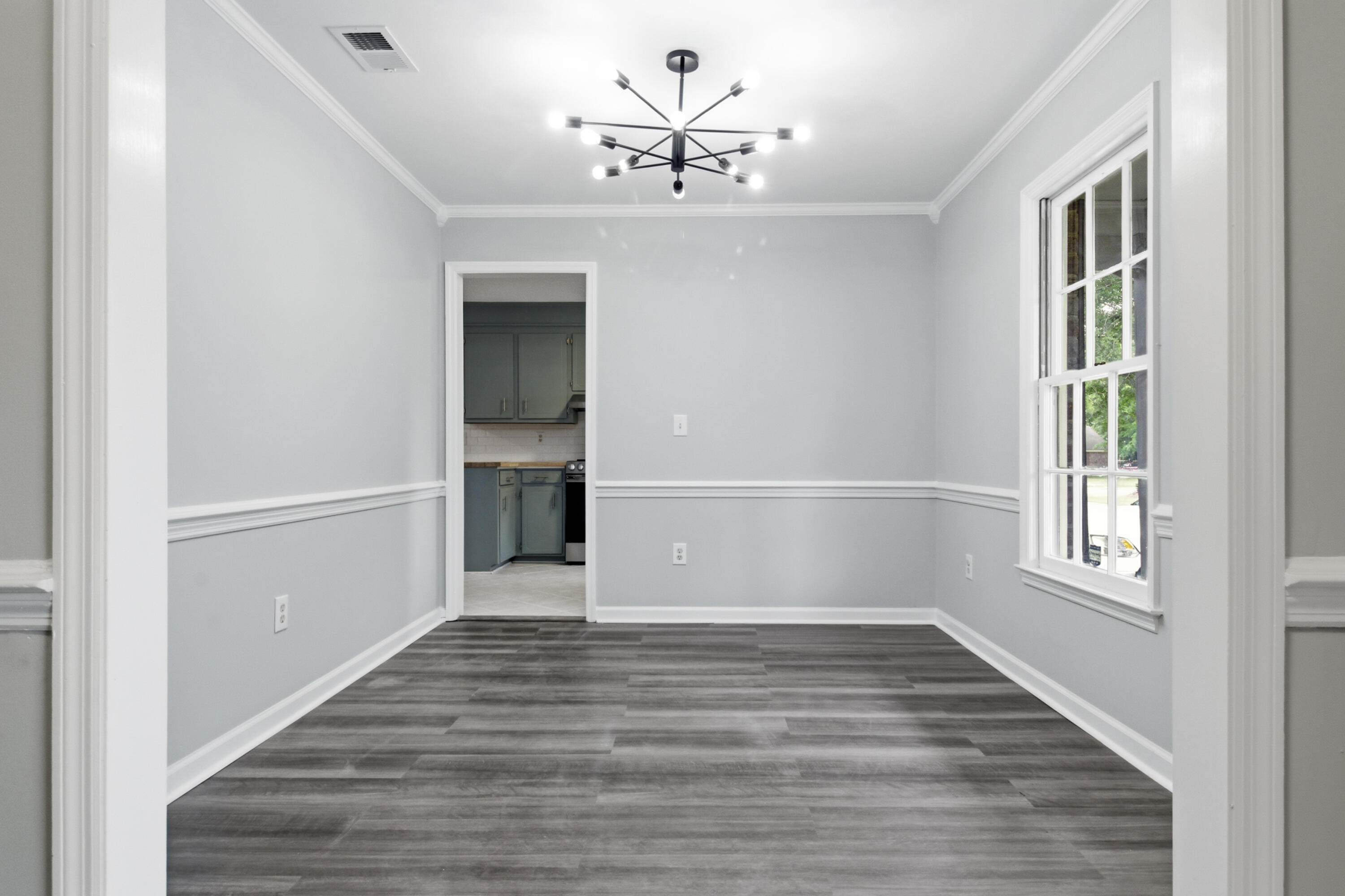 8110 Dearborne Road North Charleston, SC 29406 - Photo 7 of 38