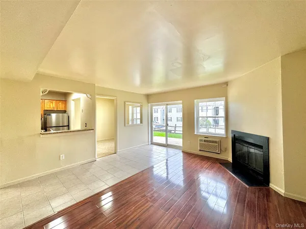$2,300 | 5 Lexington Hills Road, Unit 7, Harriman, NY 10926