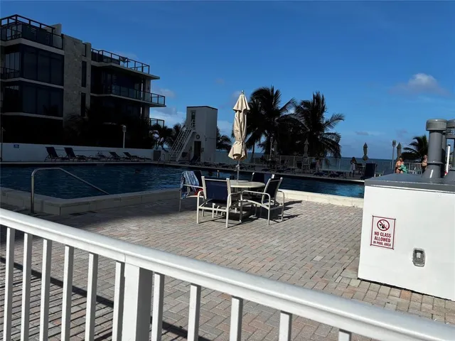 $2,350 | 2301 South Ocean Drive, Unit 606, Hollywood, FL 33019