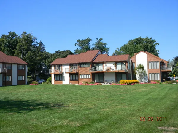 $695,000 | 1131 South Shore Drive, Holland, MI 49423