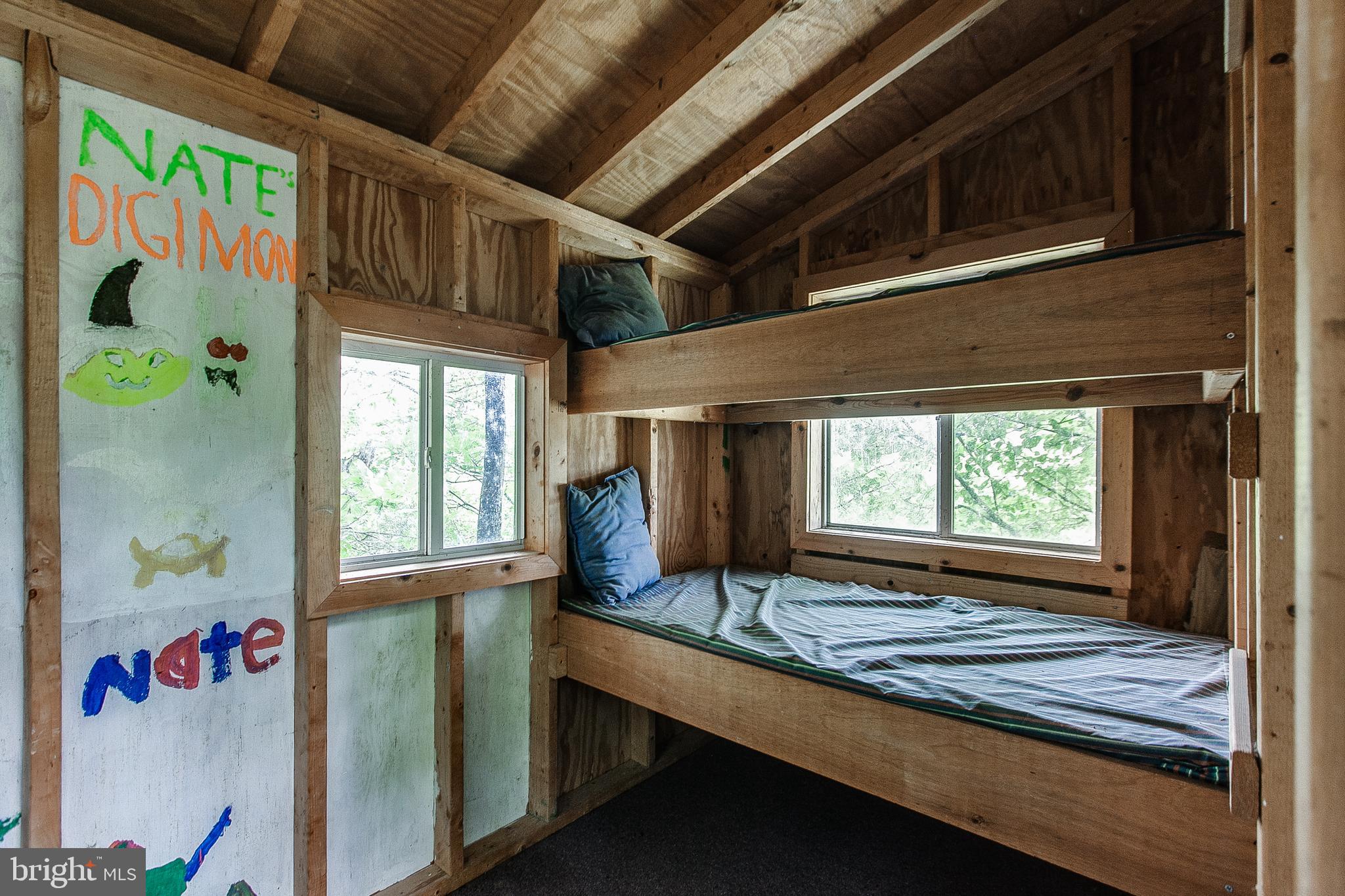 13740 John Kline Road Smithsburg, MD 21783 - Photo 53 of 77 Even the tree house has bunks!