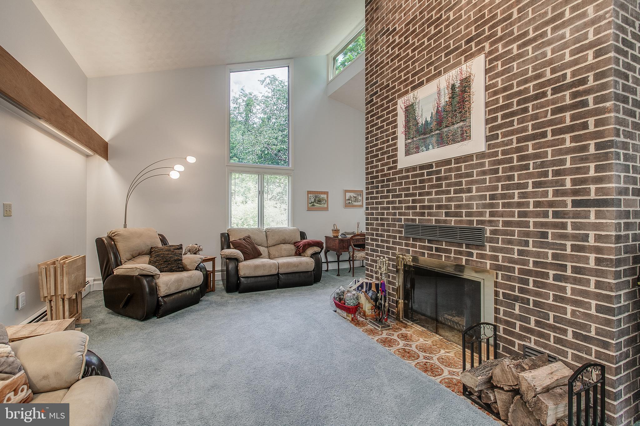 13740 John Kline Road Smithsburg, MD 21783 - Photo 10 of 77 Soaring ceilings with loads of windows.
