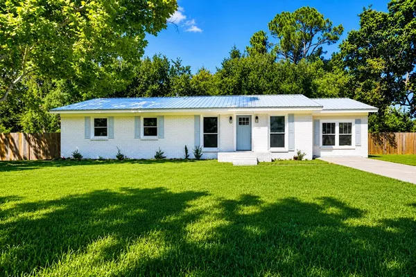 $275,000 | 53 Bay Shore Drive, Apalachicola, FL 32320
