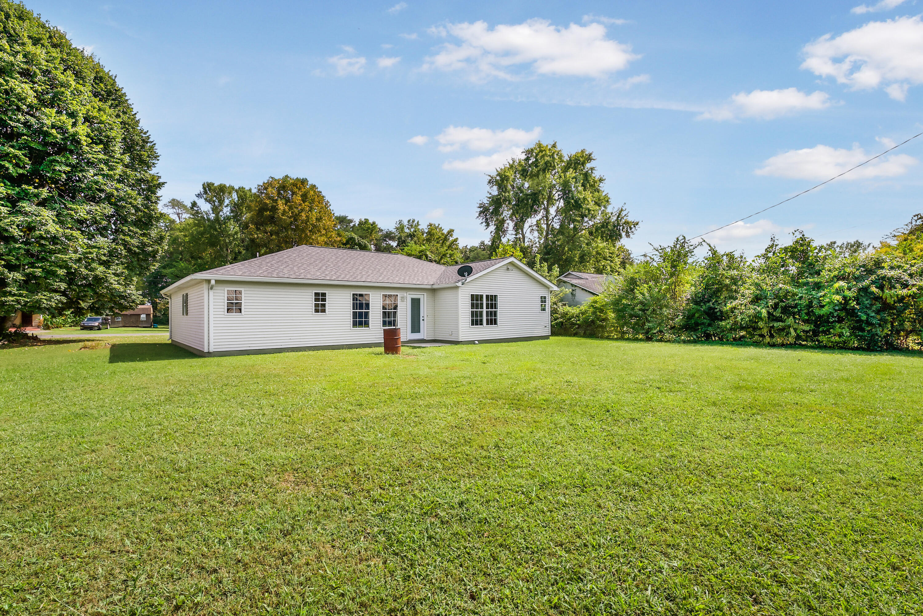 184 Travis Drive Spring City, TN 37381 - Photo 10 of 40 010_dsc06622_508