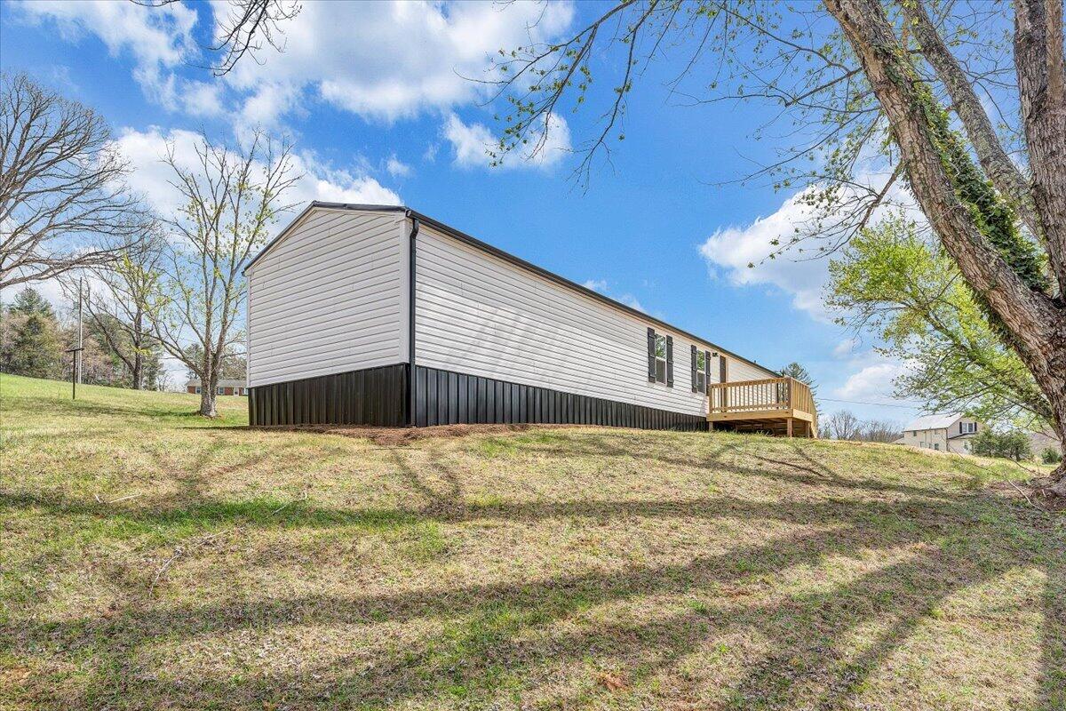 1993 Boones Mill Road Boones Mill, VA 24065 - Photo 30 of 38 31-MIB04942