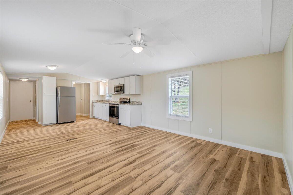 1993 Boones Mill Road Boones Mill, VA 24065 - Photo 6 of 38 06-MIB04825