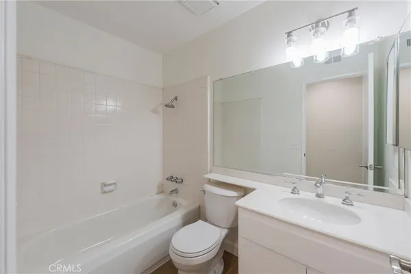 $4,200 | 112 North Avenida Palmera, Anaheim, CA 92807
