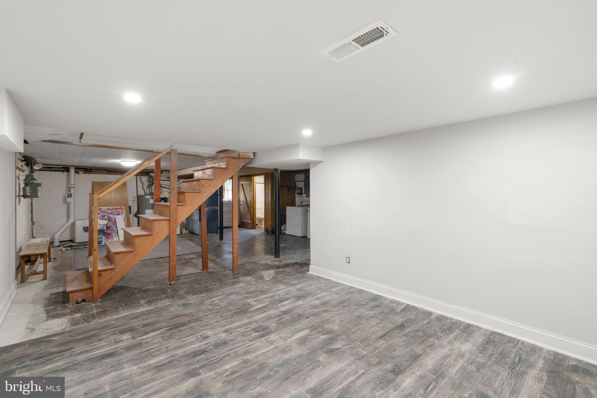 577 Brook Road Towson, MD 21286 - Photo 36 of 49 Spacious basement with modern appeal.