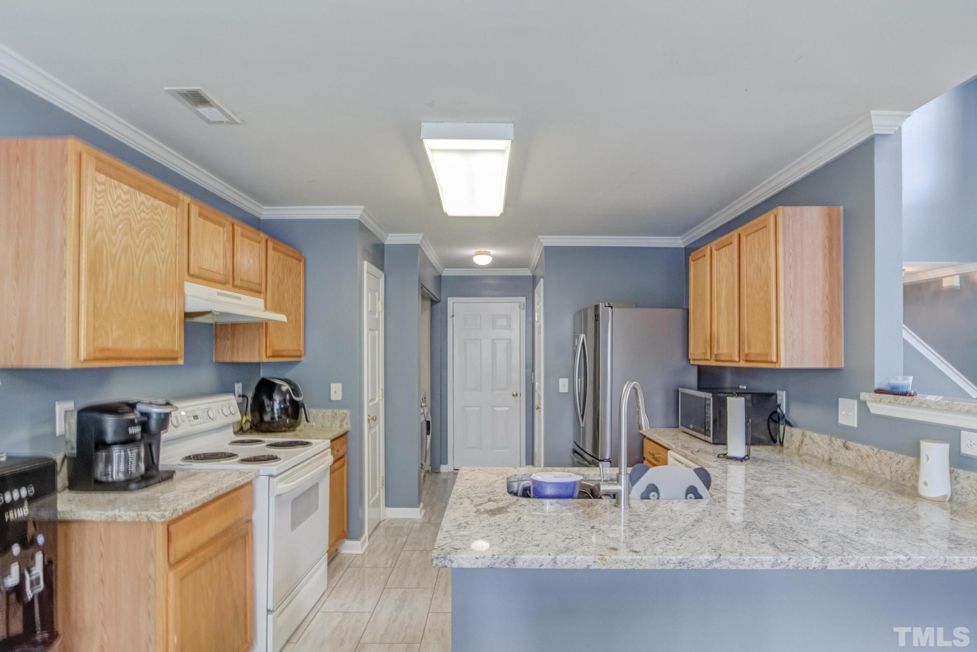 5809 Cherryrain Court Raleigh, NC 27610 - Photo 14 of 33