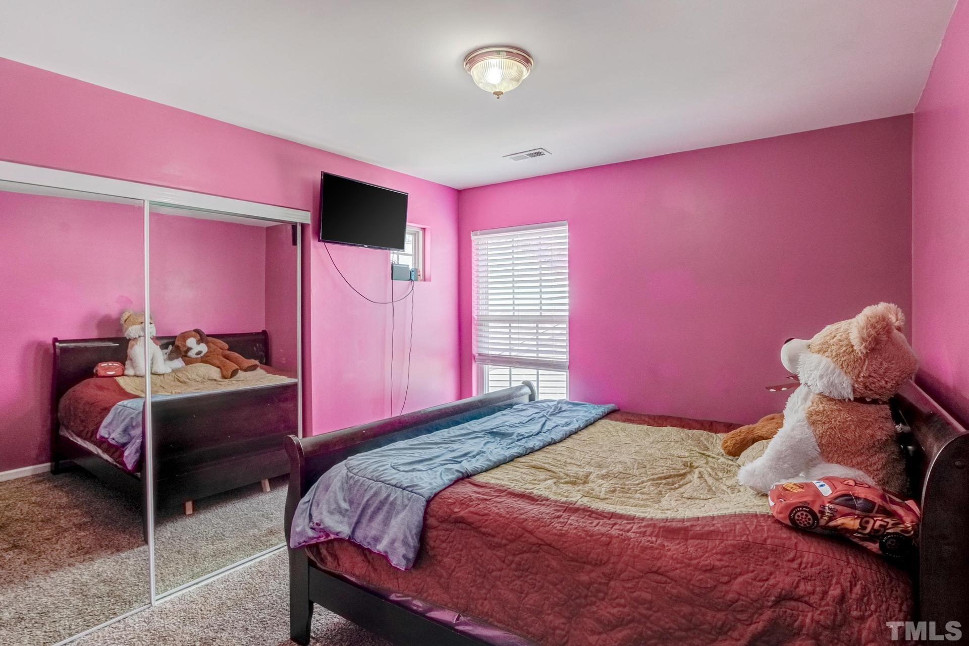 5809 Cherryrain Court Raleigh, NC 27610 - Photo 23 of 33