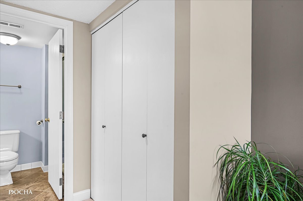 1222 Chalet Road, Unit 102 Naperville, IL 60563 - Photo 9 of 18