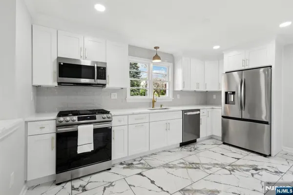 $550,000 | 8 Oak Street, Netcong, NJ 07857