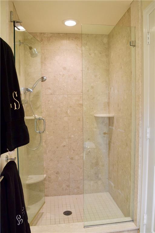 525 Guyasuta Road Pittsburgh, PA 15215 - Photo 11 of 21 Gallery Image 11