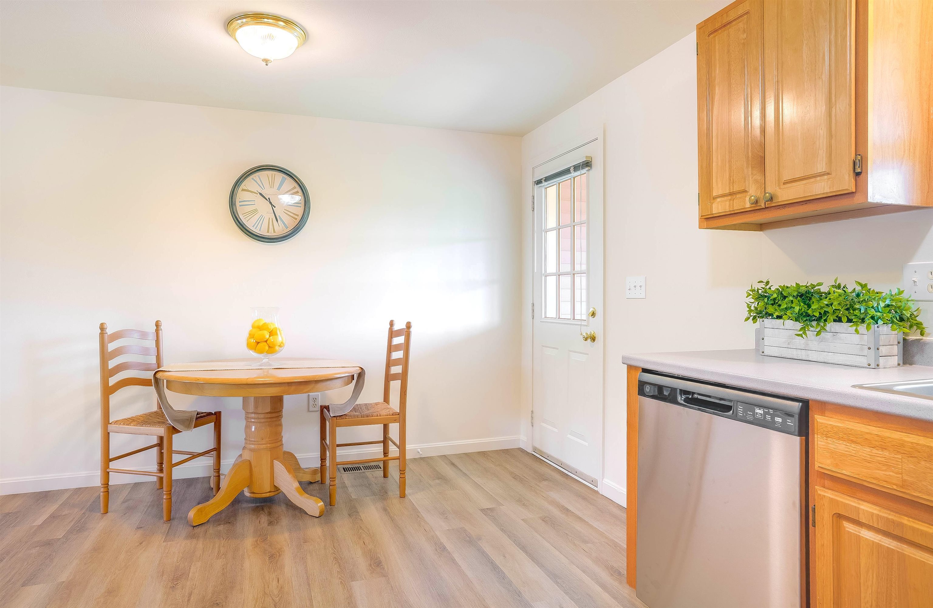 48 Ponemah Road, Unit B3 Amherst, NH 03031 - Photo 16 of 18 Gallery Image 16