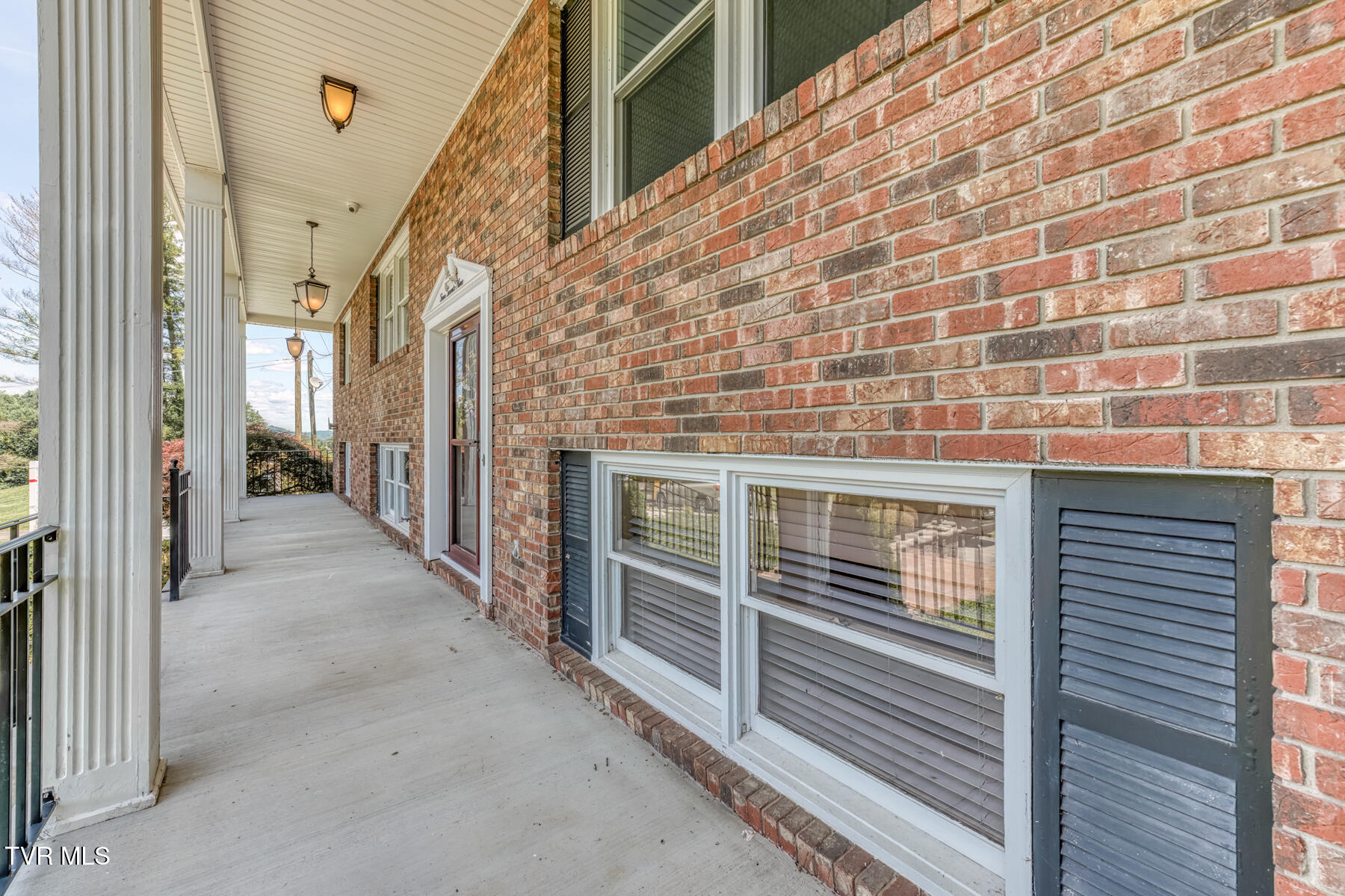 429 Hidden Valley Road Kingsport, TN 37663 - Photo 13 of 71 429 Hidden Valley Rd-13