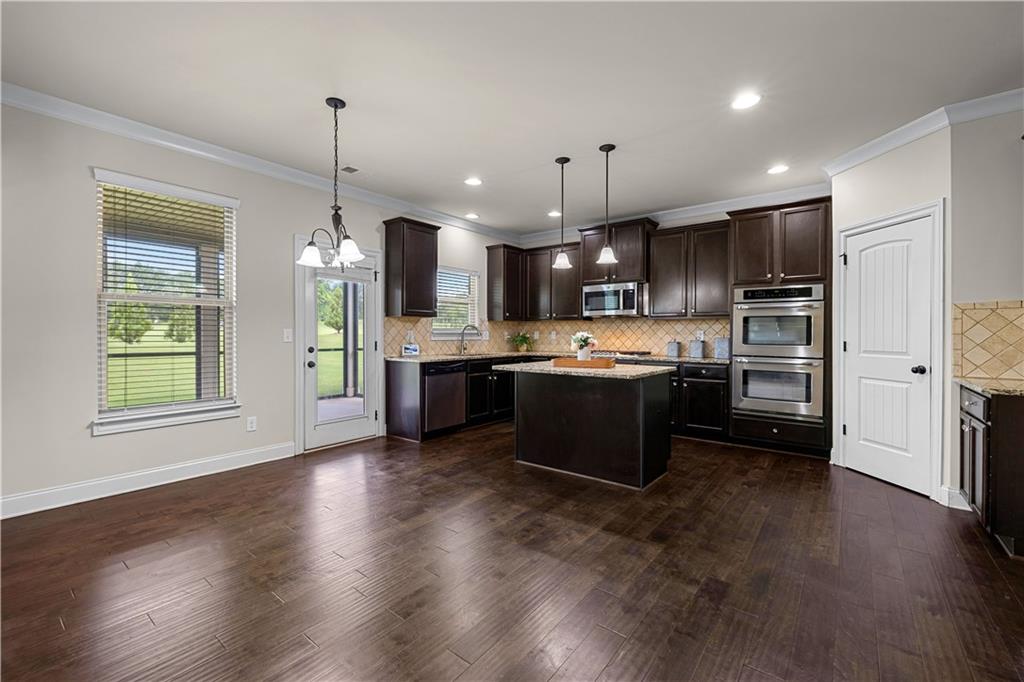 3256 Alhambra Circle Hampton, GA 30228 - Photo 15 of 65