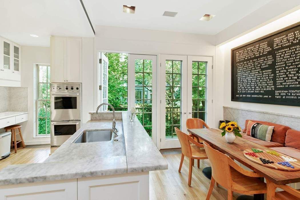 453 West 24th Street Manhattan, NY 10011 - Photo 12 of 24