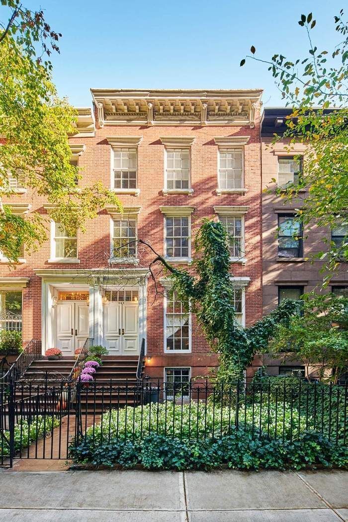 453 West 24th Street Manhattan, NY 10011 - Photo 2 of 24