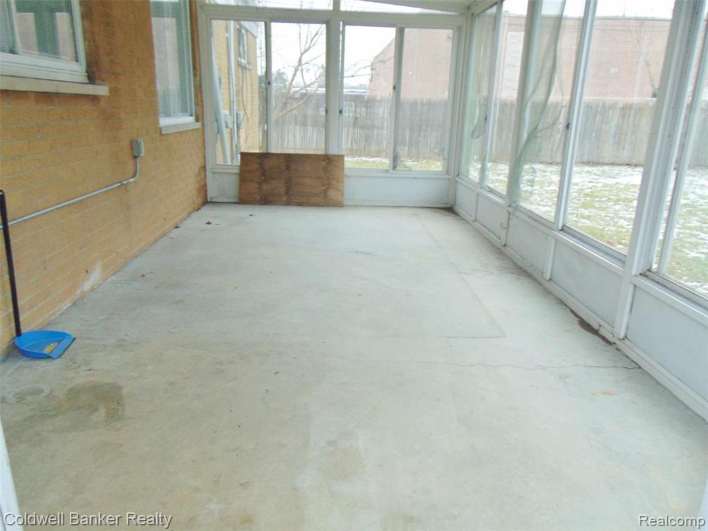147 West Tienken Road Rochester Hills, MI 48306 - Photo 12 of 49