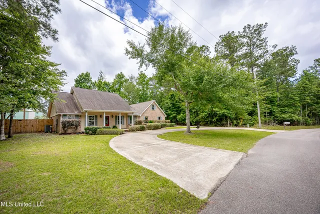 $310,000 | 7321 Ieke Circle, Diamondhead, MS 39525