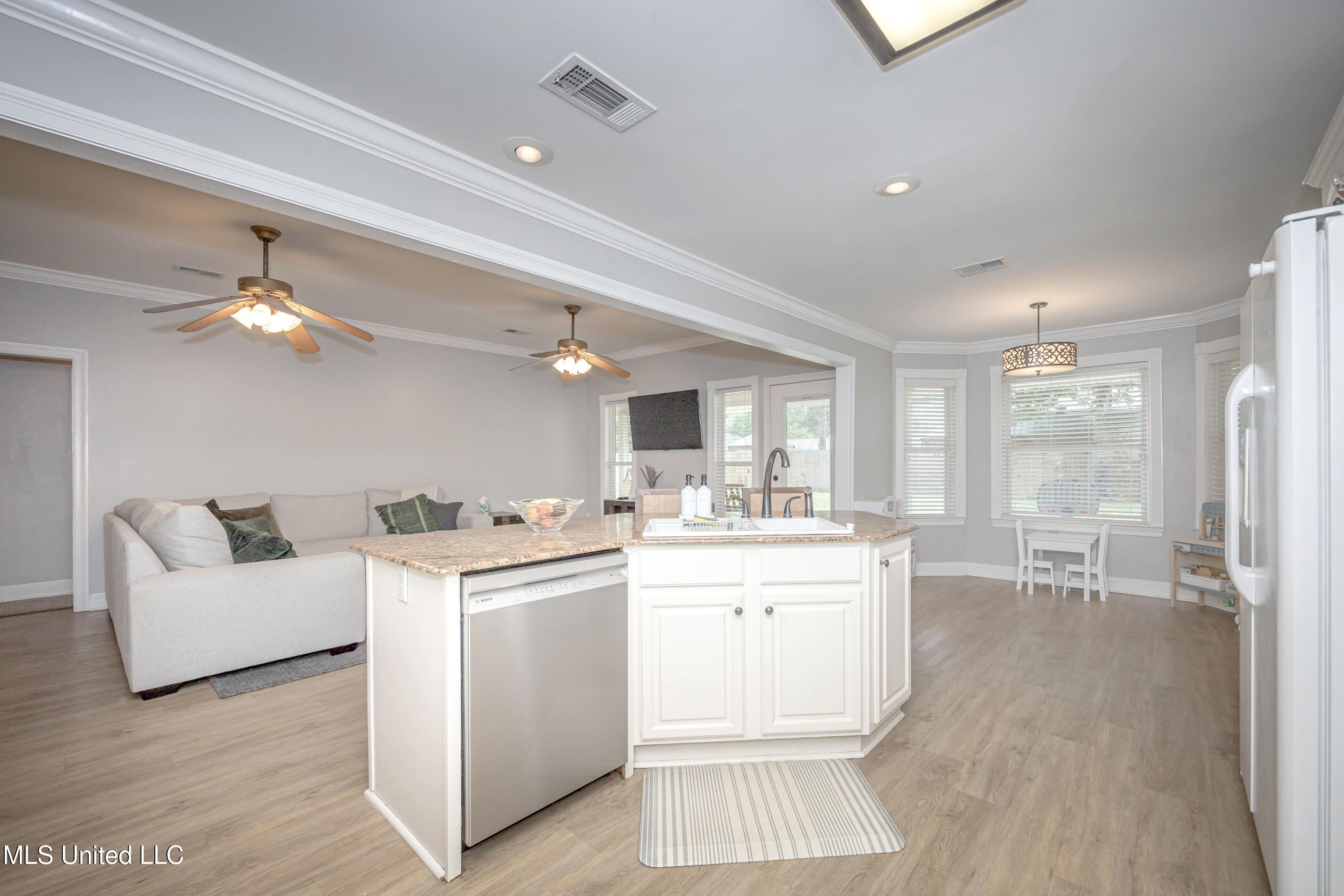 7321 Ieke Circle Diamondhead, MS 39525 - Photo 34 of 114 IMG_7109