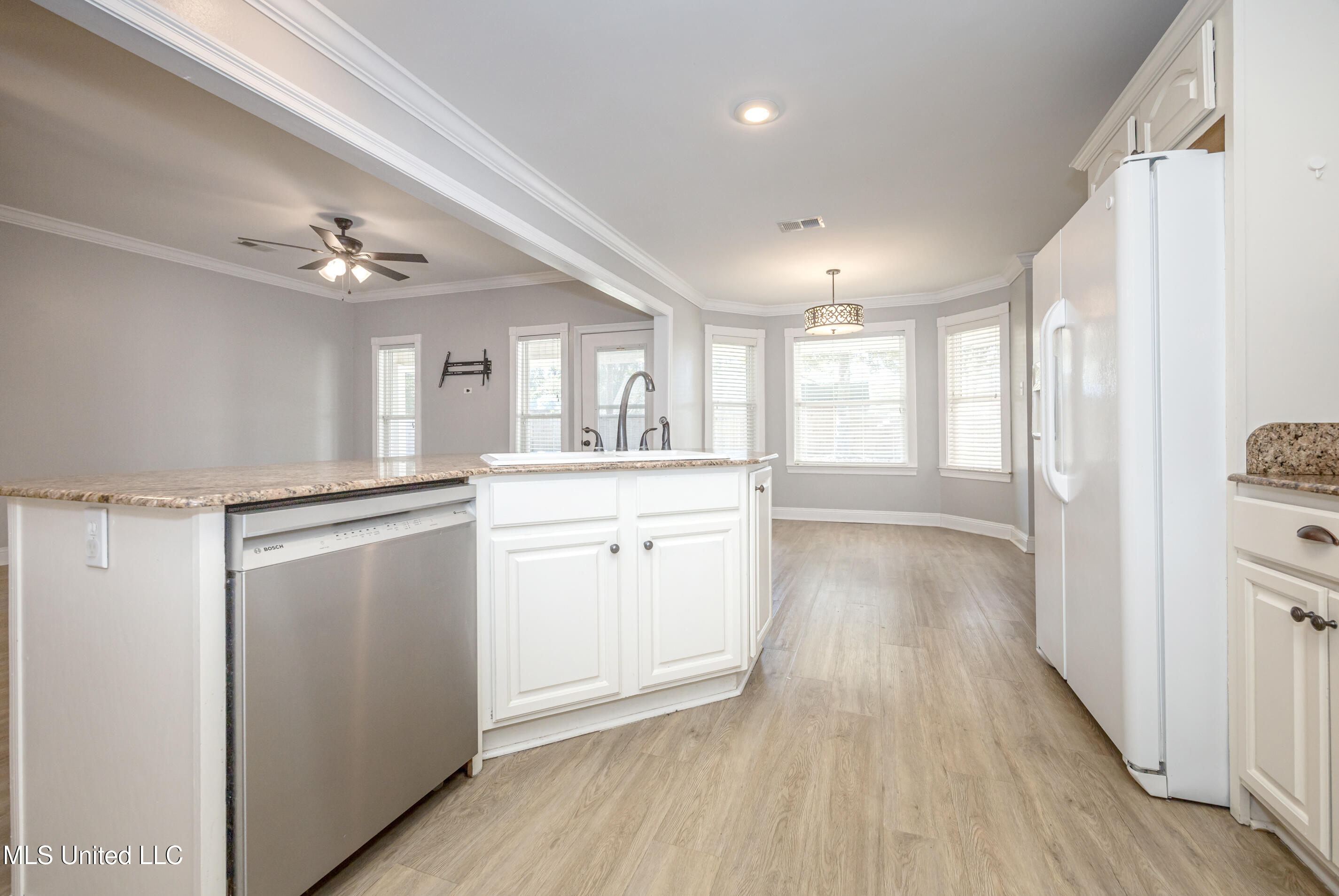 7321 Ieke Circle Diamondhead, MS 39525 - Photo 35 of 114 IMG_4530