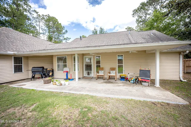 $310,000 | 7321 Ieke Circle, Diamondhead, MS 39525
