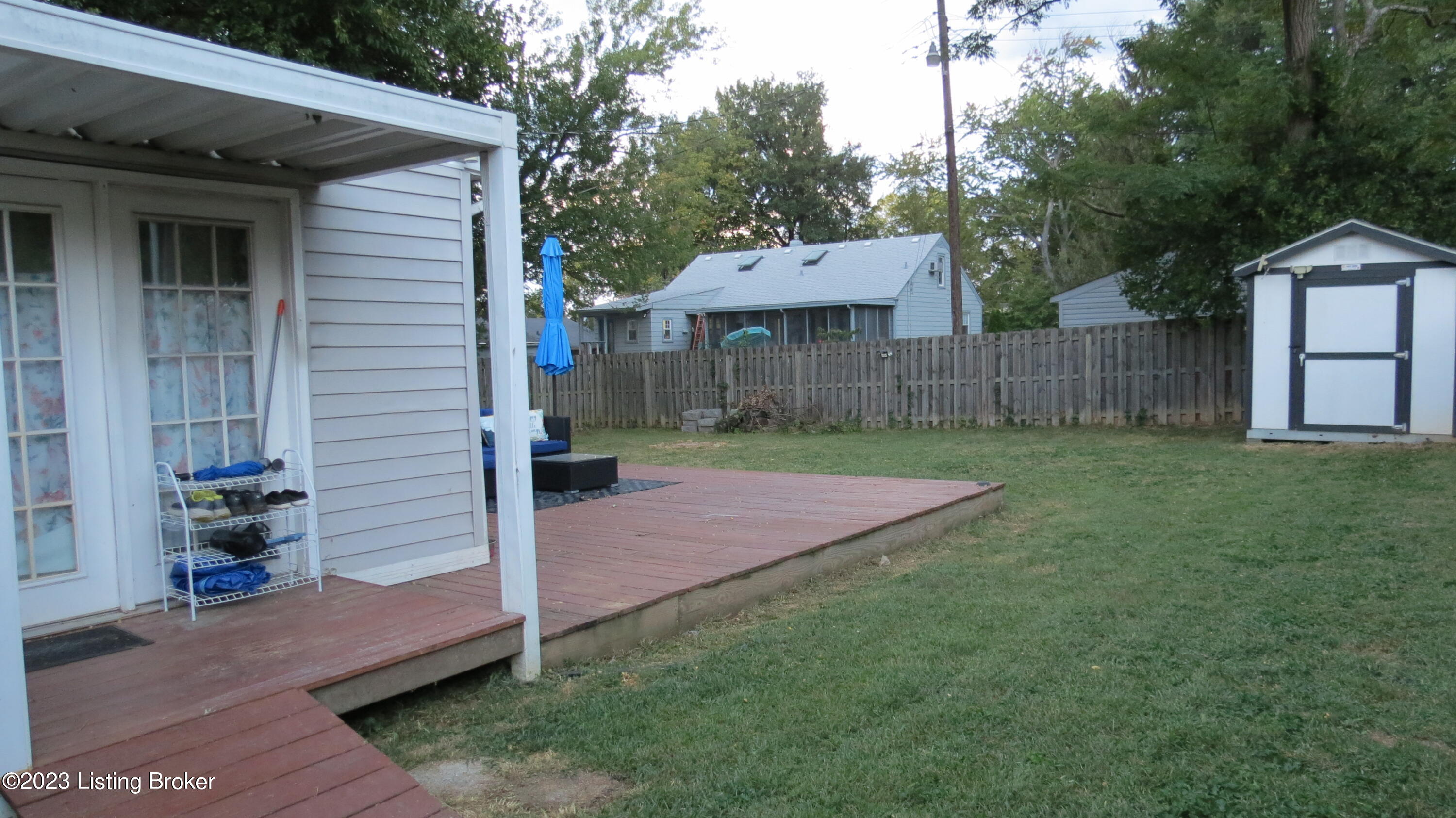 11907 Locust Road Louisville, KY 40243 - Photo 13 of 16 IMG_8626