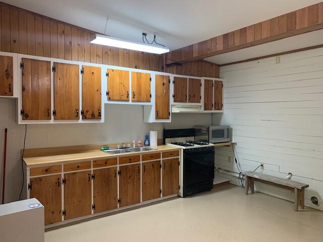 143 Wharff Road Guilford, ME 04443 - Photo 9 of 20 Kitchen