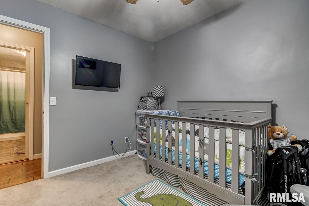 2912 Somerton Road Springfield, IL 62702 - Photo 14 of 32