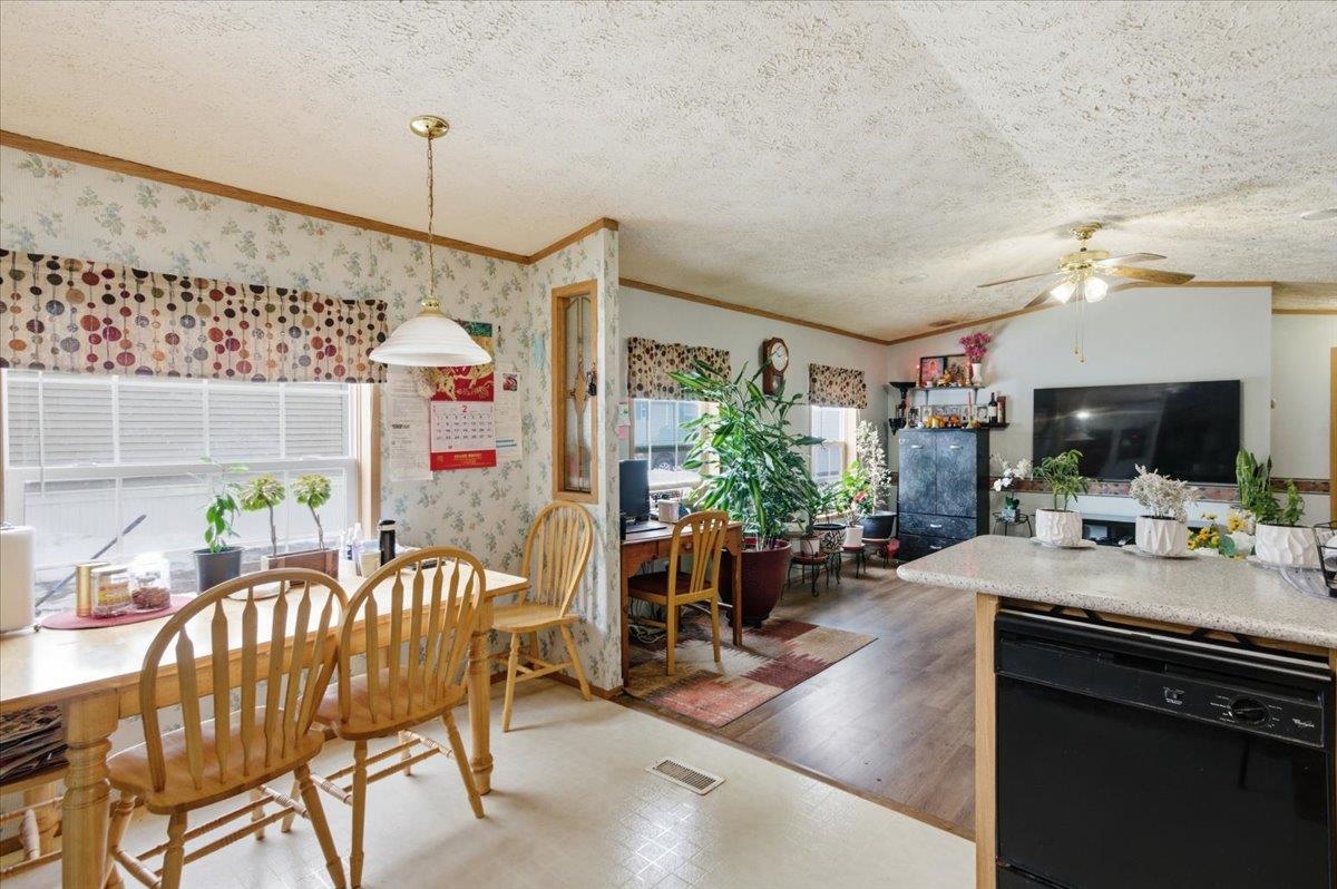 58 5th Street Colchester, VT 05446 - Photo 10 of 28