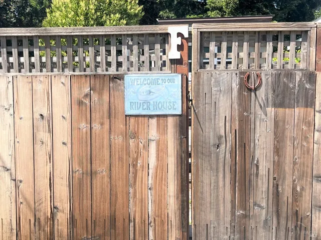 $119,000 | 22900 Sylvan Way, Unit F, Monte Rio, CA 95462