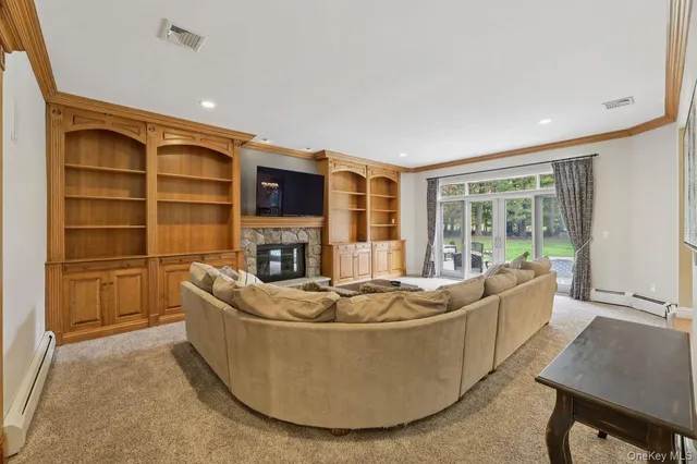 $1,699,000 | 39 Oxford Drive, Montebello, NY 10901