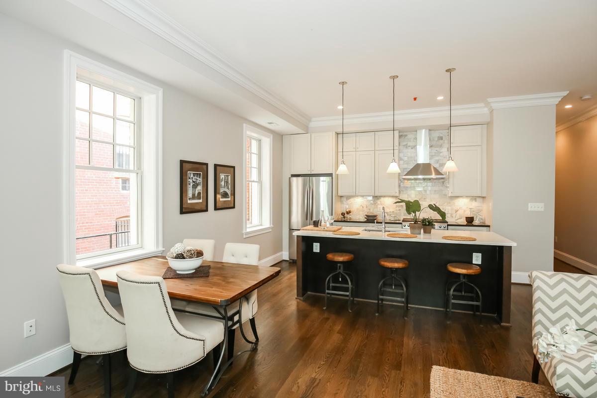 2014 Kalorama Road Northwest, Unit 3 Washington, DC 20009 - Photo 4 of 14 Separate Dining Area