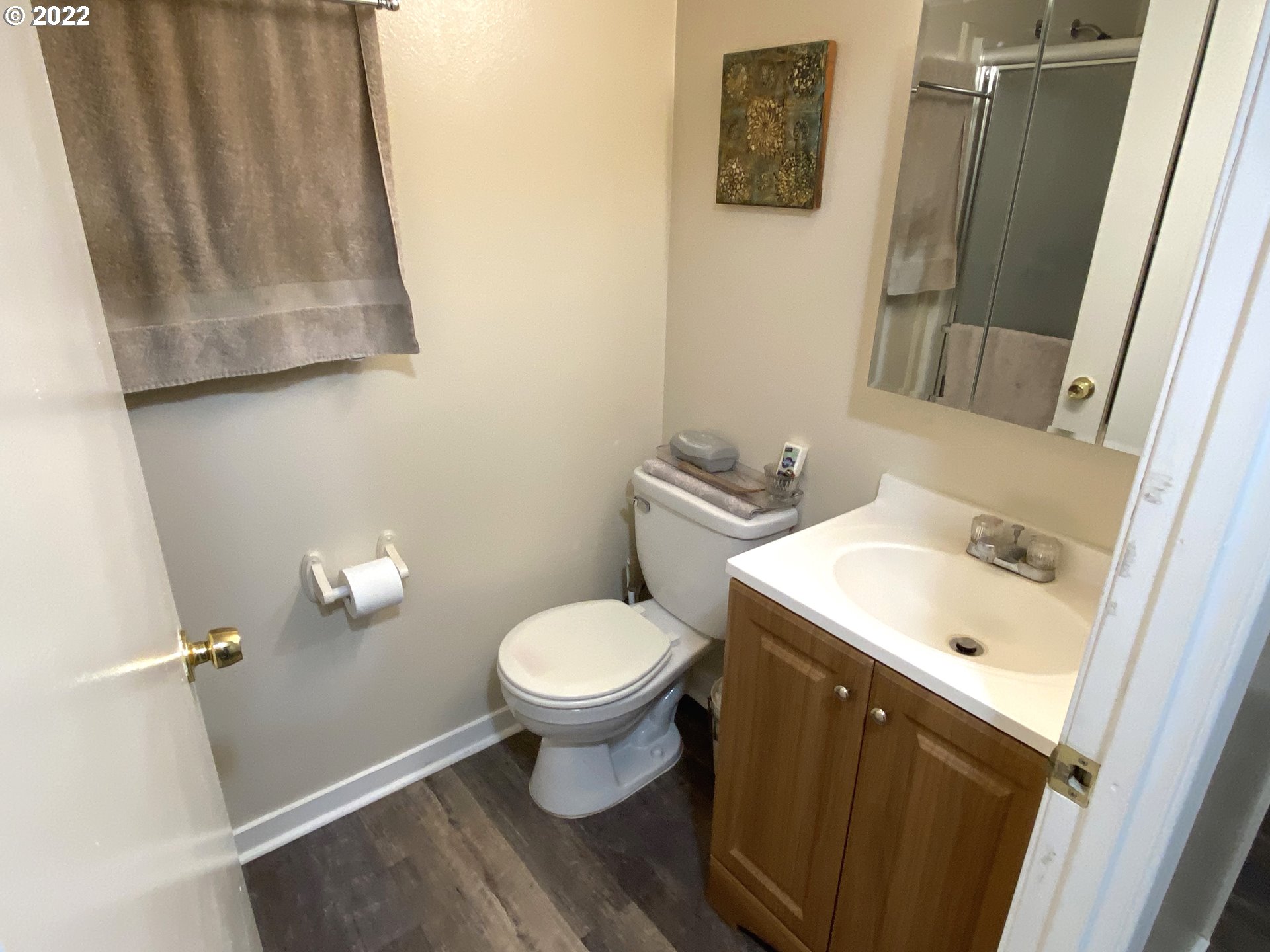 907 Lochaven Avenue Springfield, OR 97477 - Photo 12 of 24 Gallery Image 12