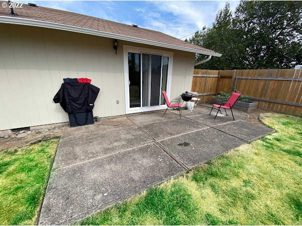 907 Lochaven Avenue Springfield, OR 97477 - Photo 20 of 24 Gallery Image 20