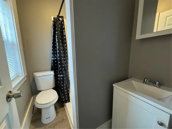 $950 | 2042 Dewey Avenue, Unit 4, Rochester, NY 14615