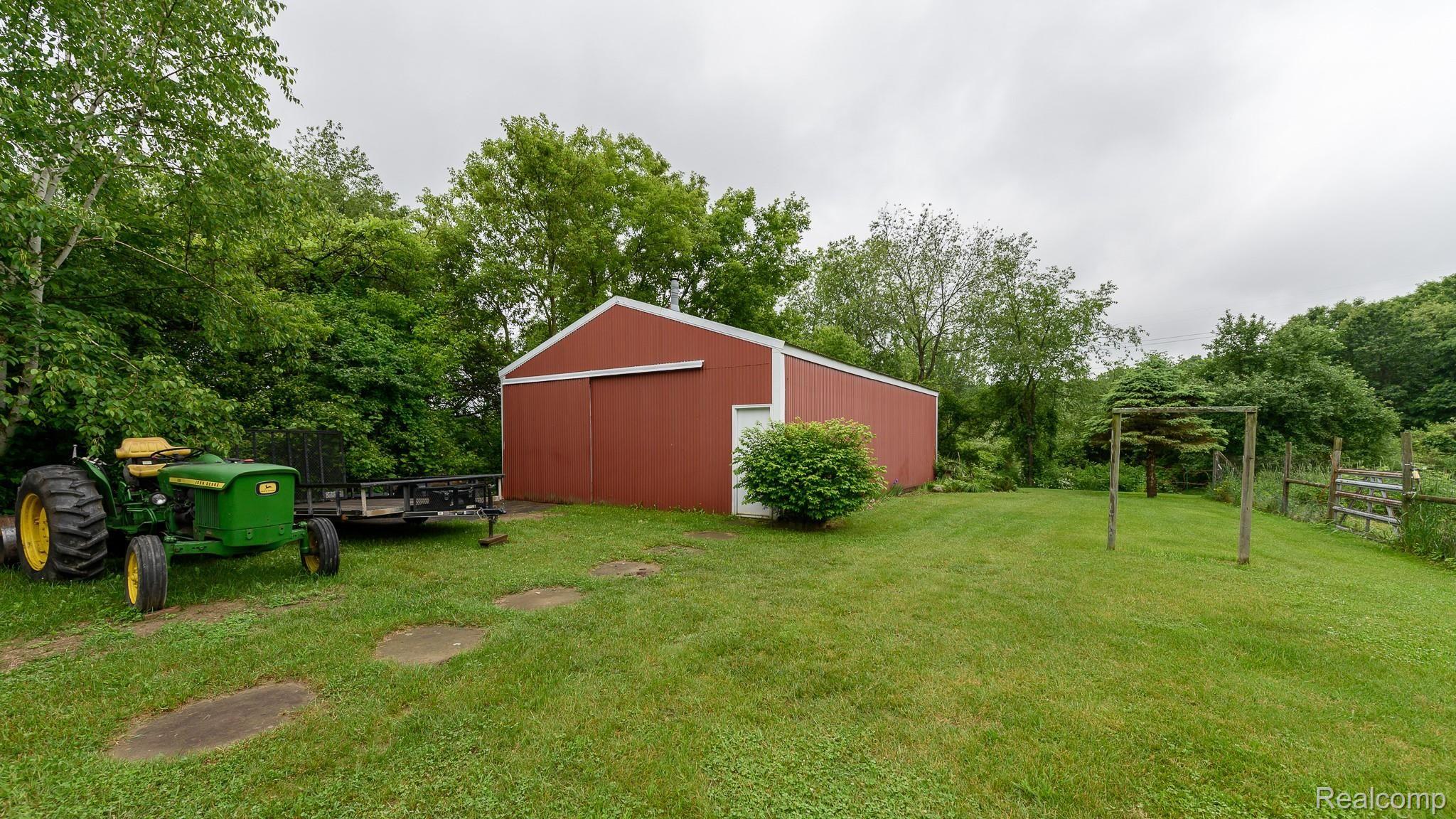 1210 Baker Road Fenton, MI 48430 - Photo 9 of 39 DSC_3191.jpg